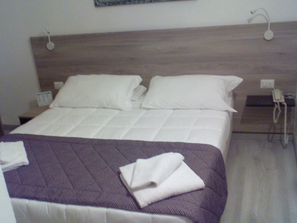 Hotel Citta' Livorno Esterno foto