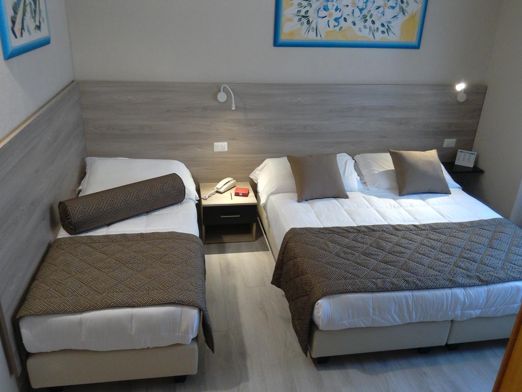 Hotel Citta' Livorno Esterno foto
