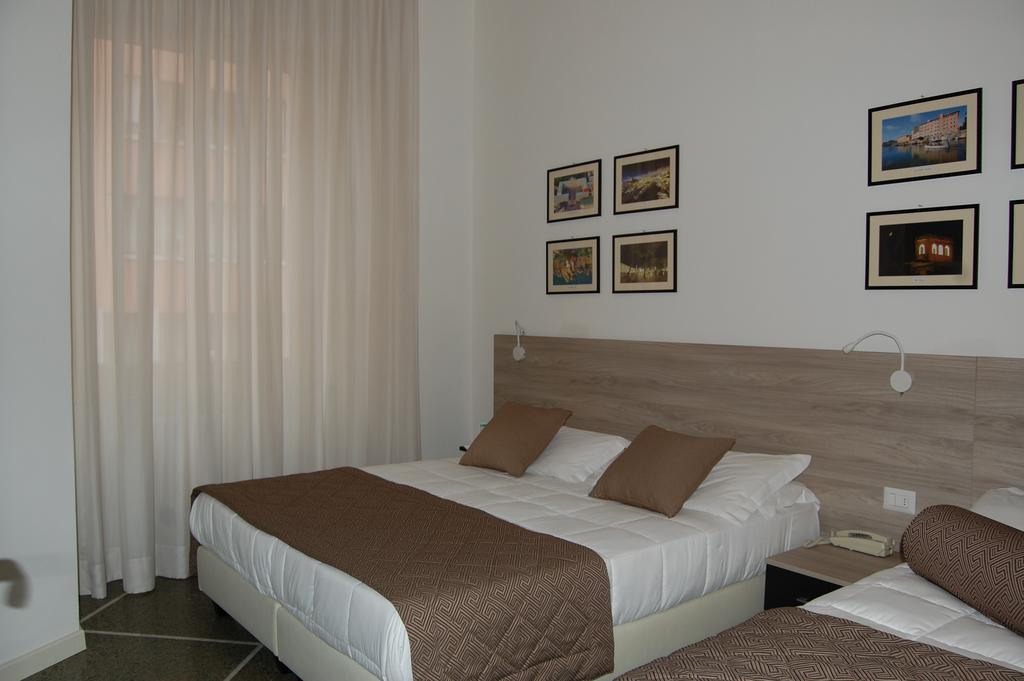 Hotel Citta' Livorno Esterno foto