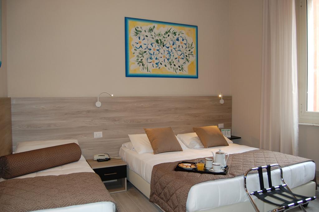 Hotel Citta' Livorno Esterno foto